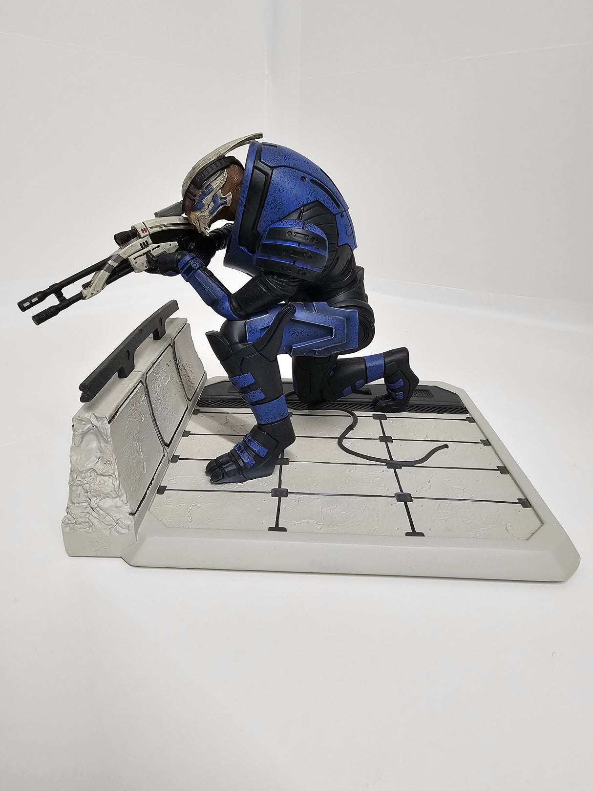Mass Effect Garrus Statue