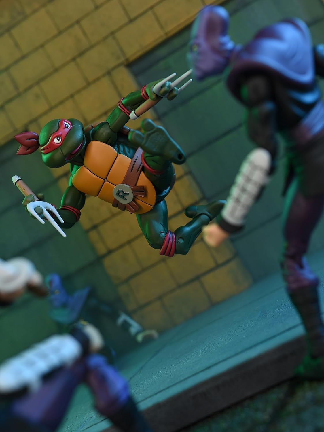 Teenage Mutant Ninja Turtles Raphael (1987 Cartoon) 7" NECA Ultimate Action Figure