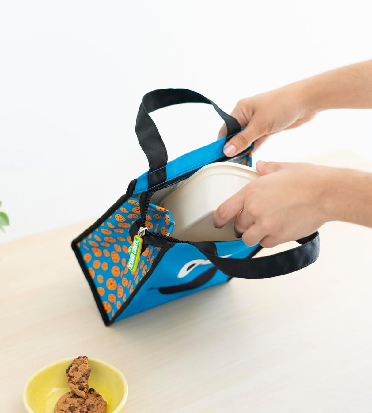 Sesame Street Cookie Monster Insulated Lunch Bag