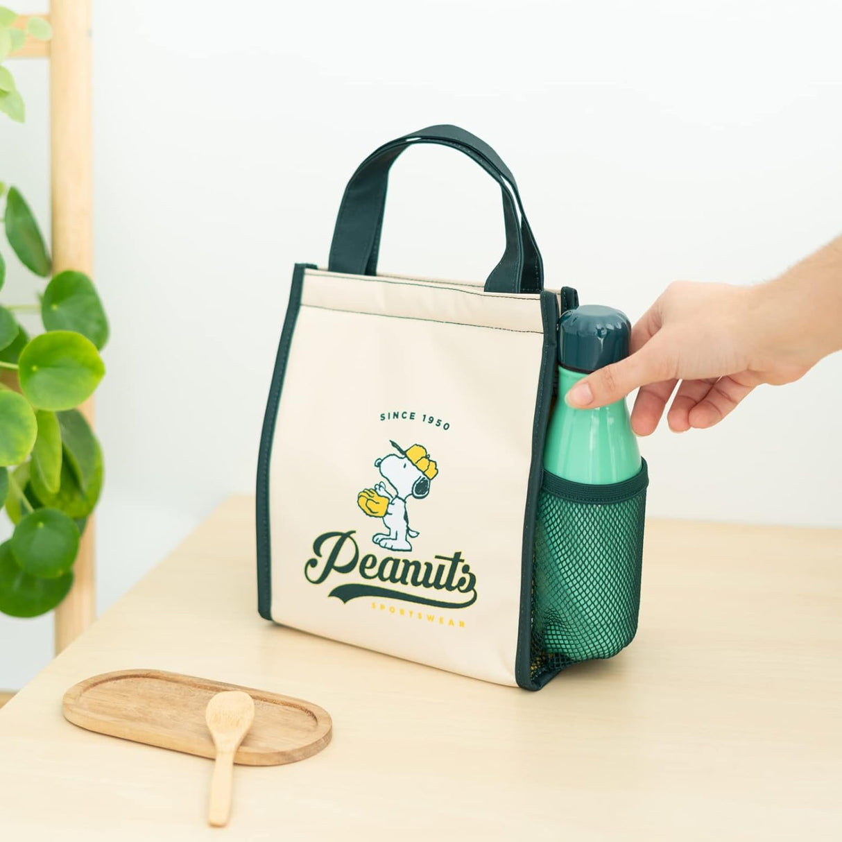 Peanuts Snoopy Insulated Lunch Bag