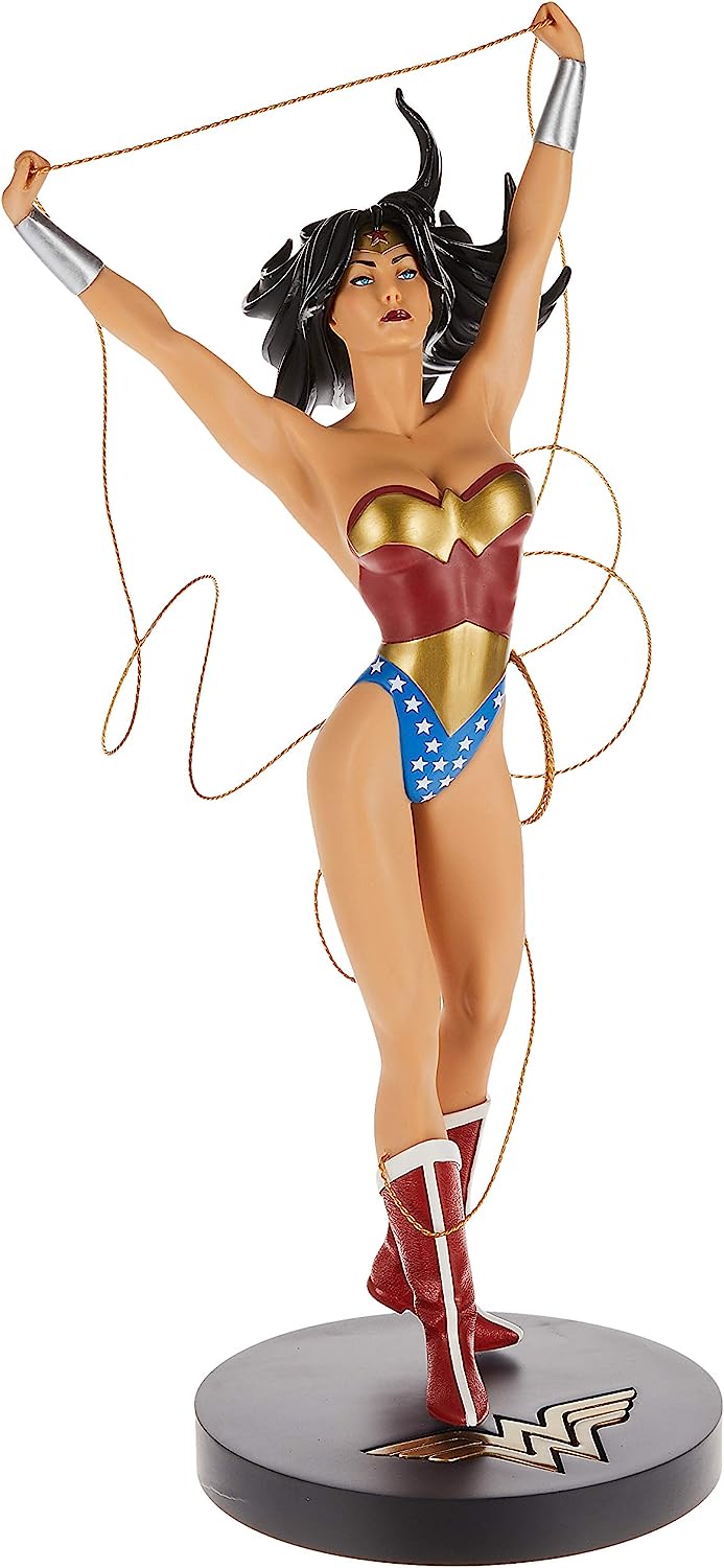 DC Comics Wonder Woman by Adam Hughes 12" Resin Statue