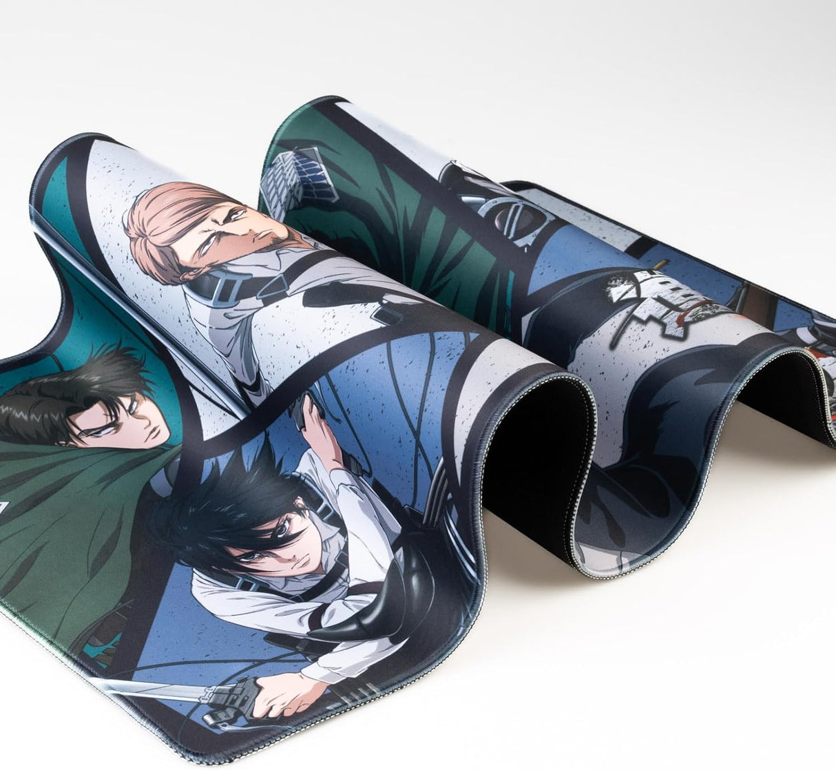 Attack on Titan Cast XL Mouse/Desk Mat