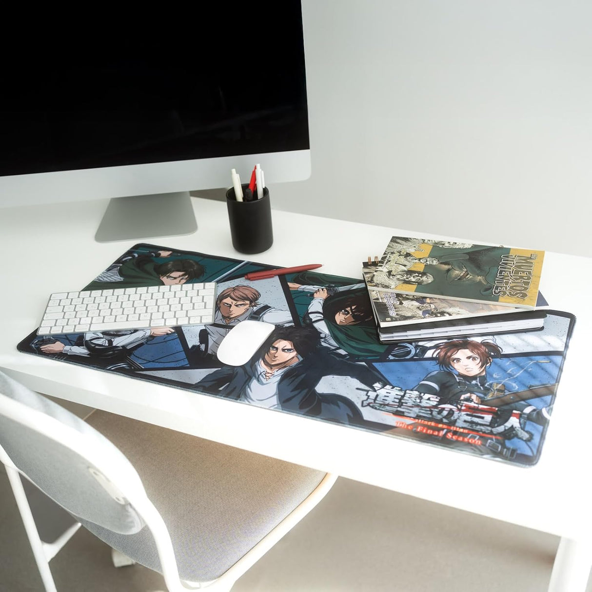 Attack on Titan Cast XL Mouse/Desk Mat