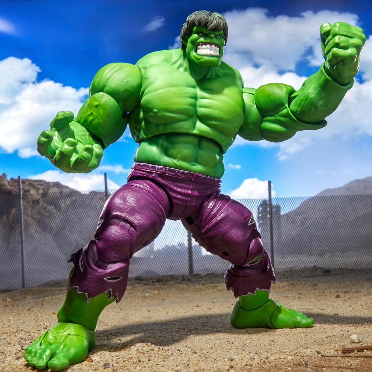 Marvel Legends Hulk 6" Maximum Series Action Figure