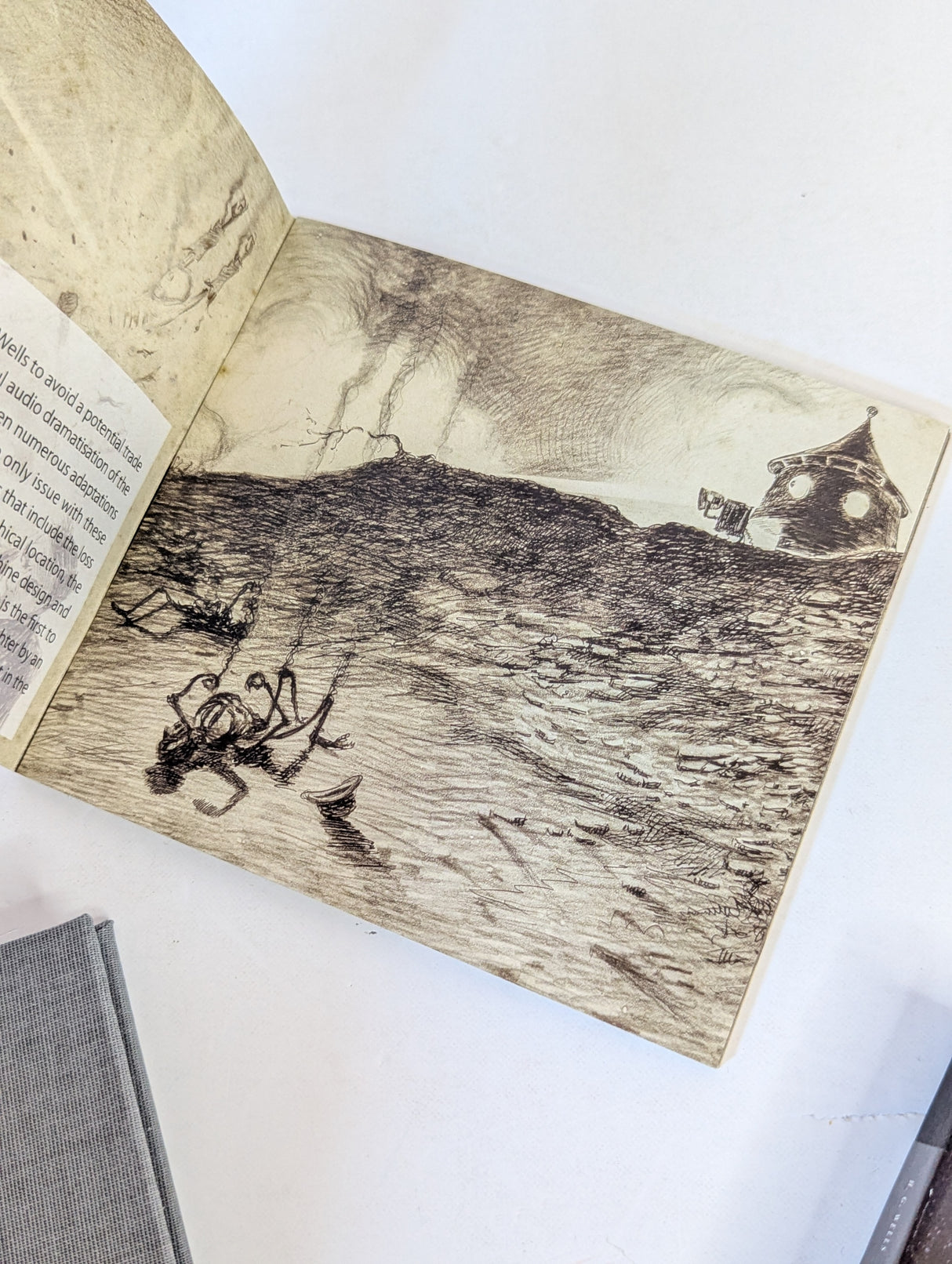 The Coming of the Martians A Faithful Audio Adaptation of The War of the Worlds Collector's USB Edition