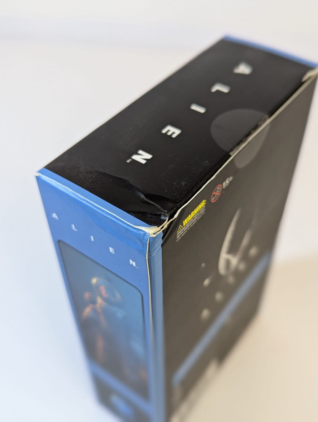 Alien - Dallas in Spacesuit - Exquisite Mini Action Figure