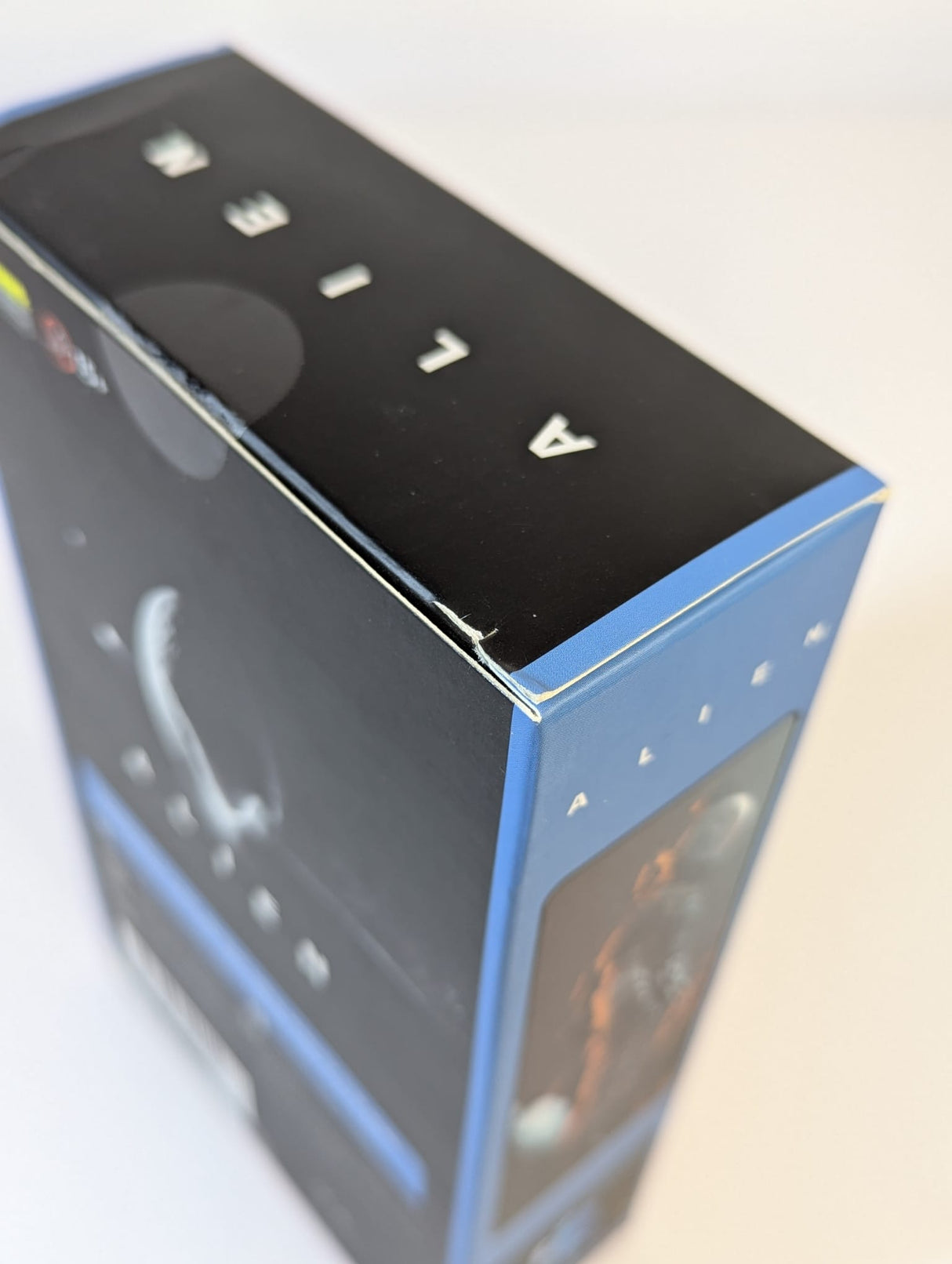 Alien - Dallas in Spacesuit - Exquisite Mini Action Figure