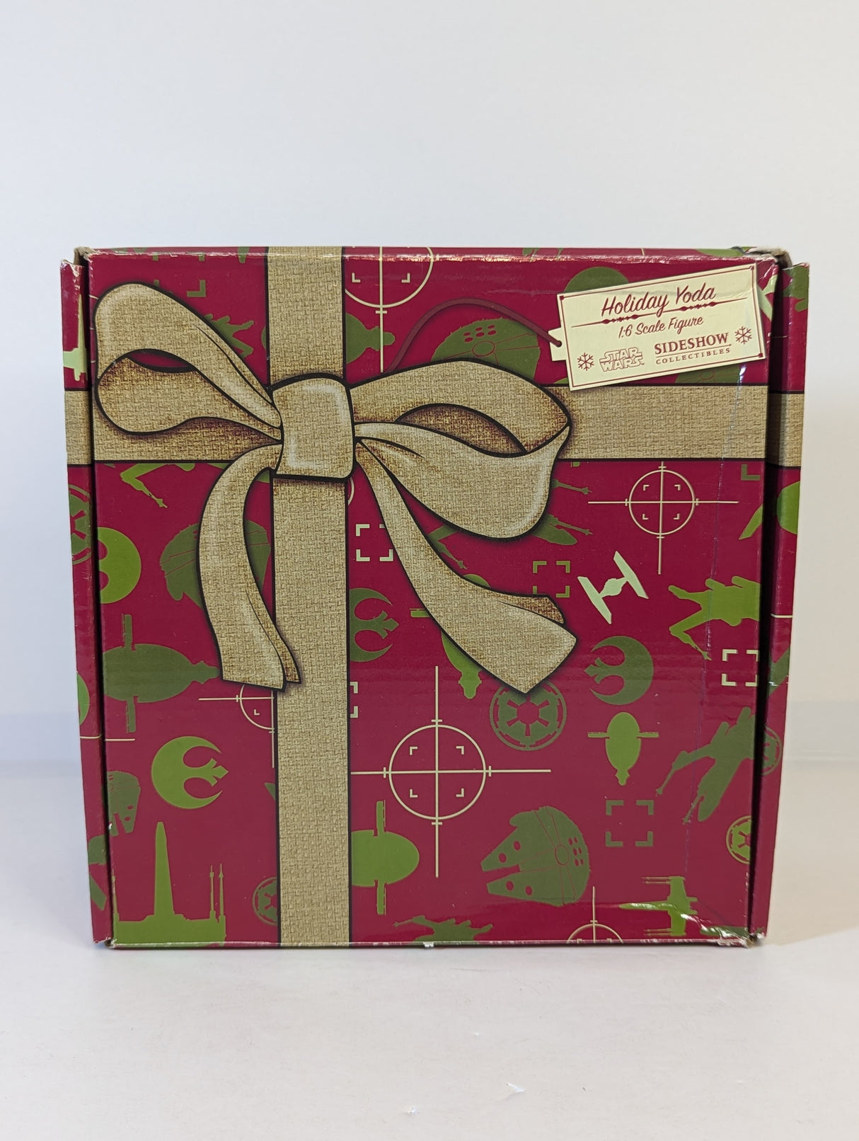 Star Wars Holiday Yoda (Santa Outfit) 1:6 Scale Sideshow Collectibles Figure