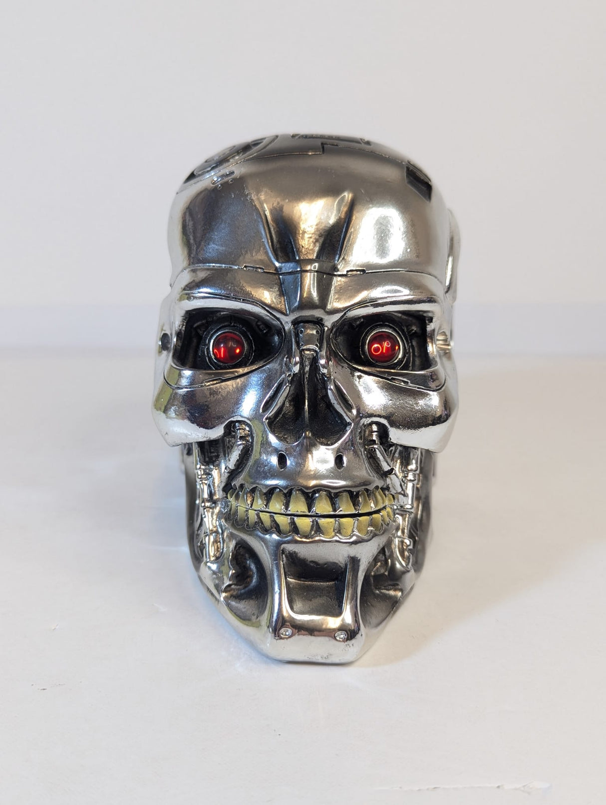 Terminator 2 Judgement Day T-800 Exoskeleton Head Trinket Box