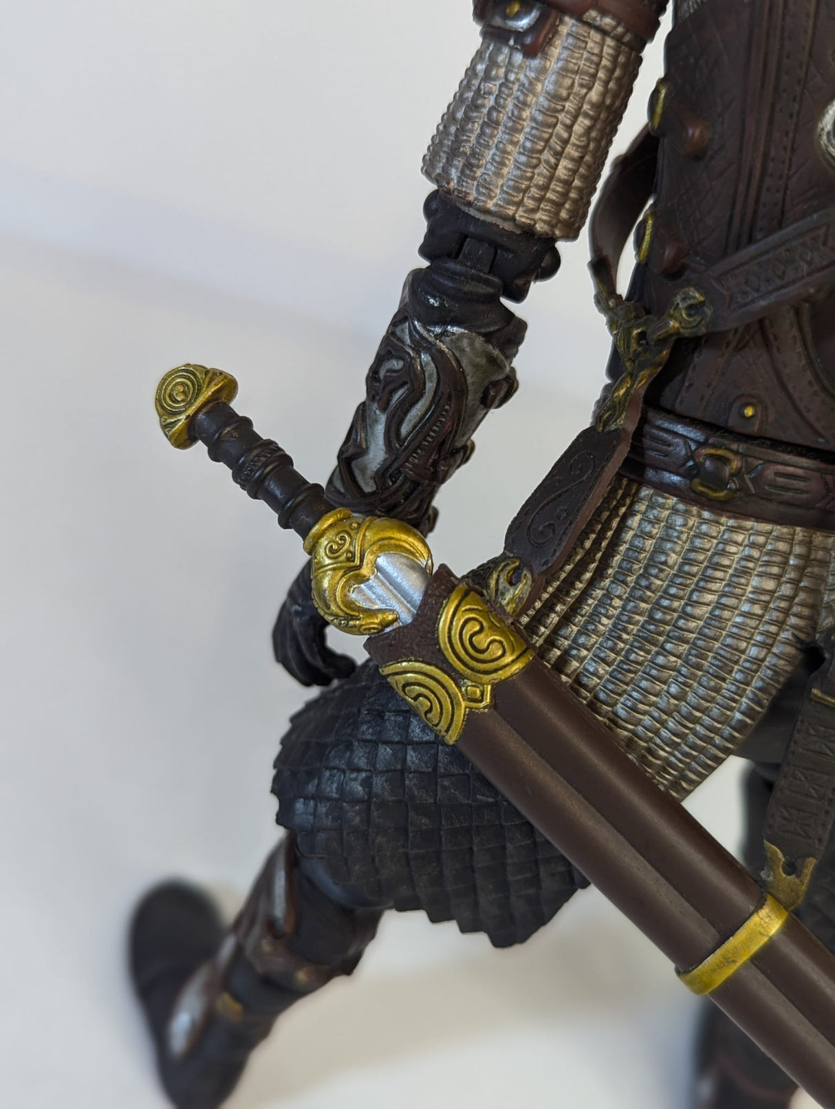 The Lord of the Rings Eomer 11" Marvel/ToyBiz 2004 Deluxe Poseable Action Figure