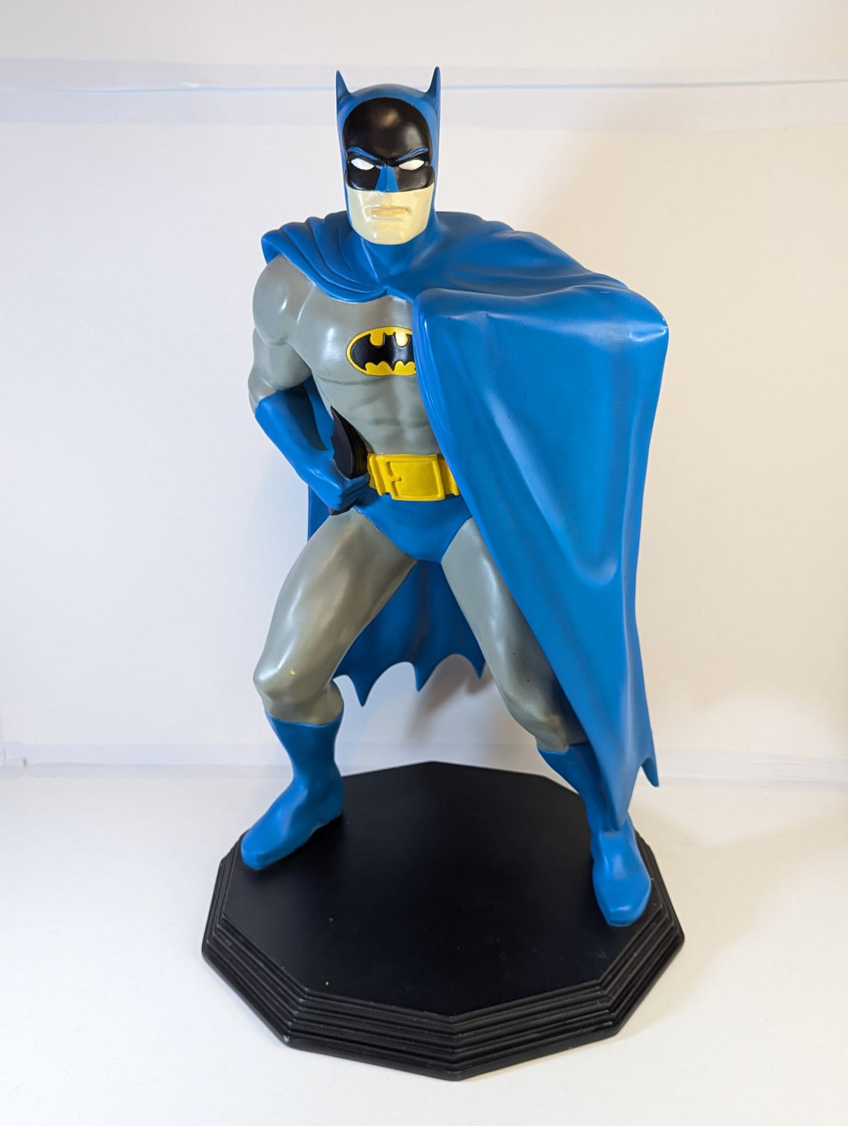 DC Comics Batman 1999 Warner Bros. Studio Store 24" Resin Statue
