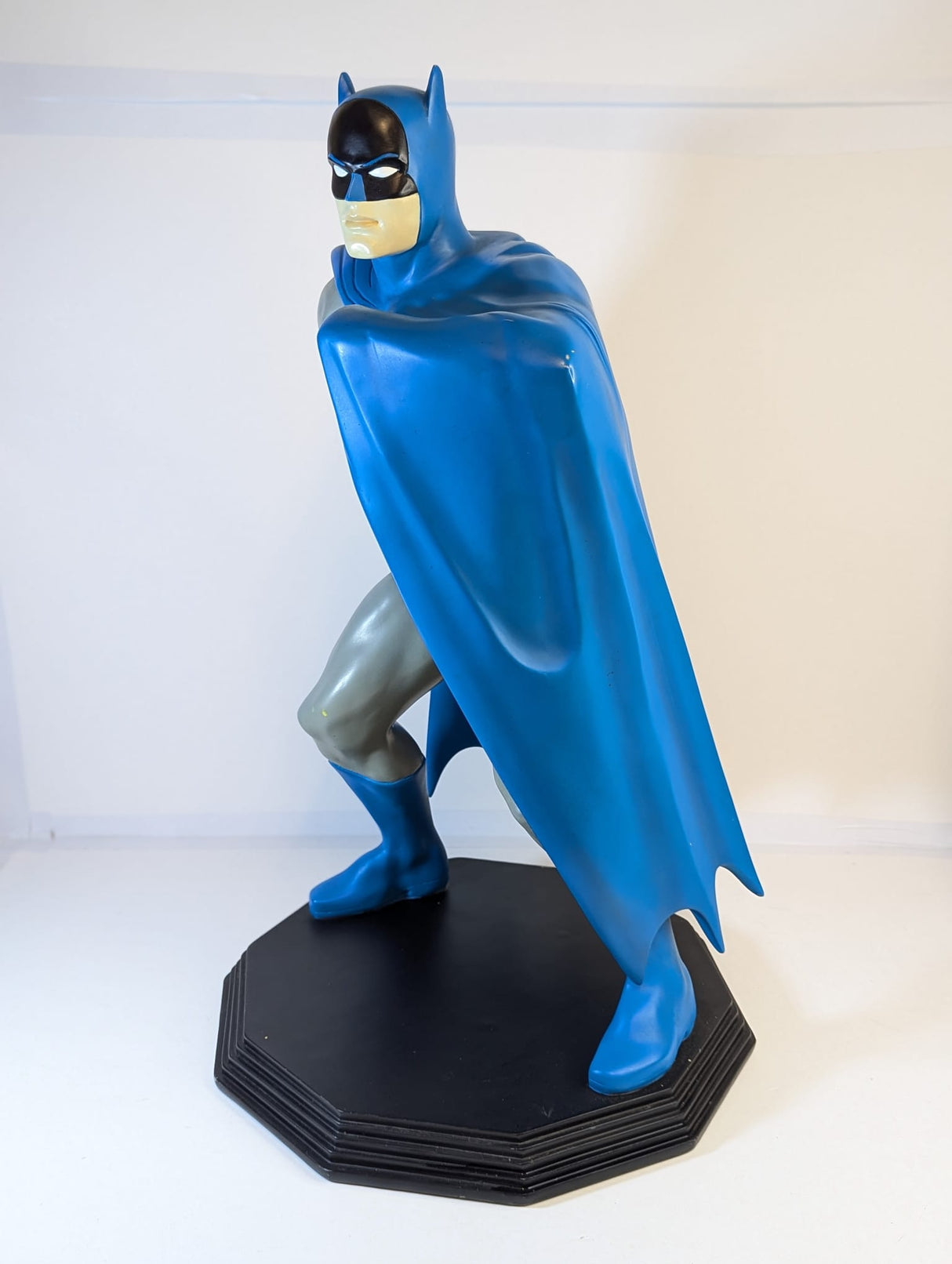 DC Comics Batman 1999 Warner Bros. Studio Store 24" Resin Statue