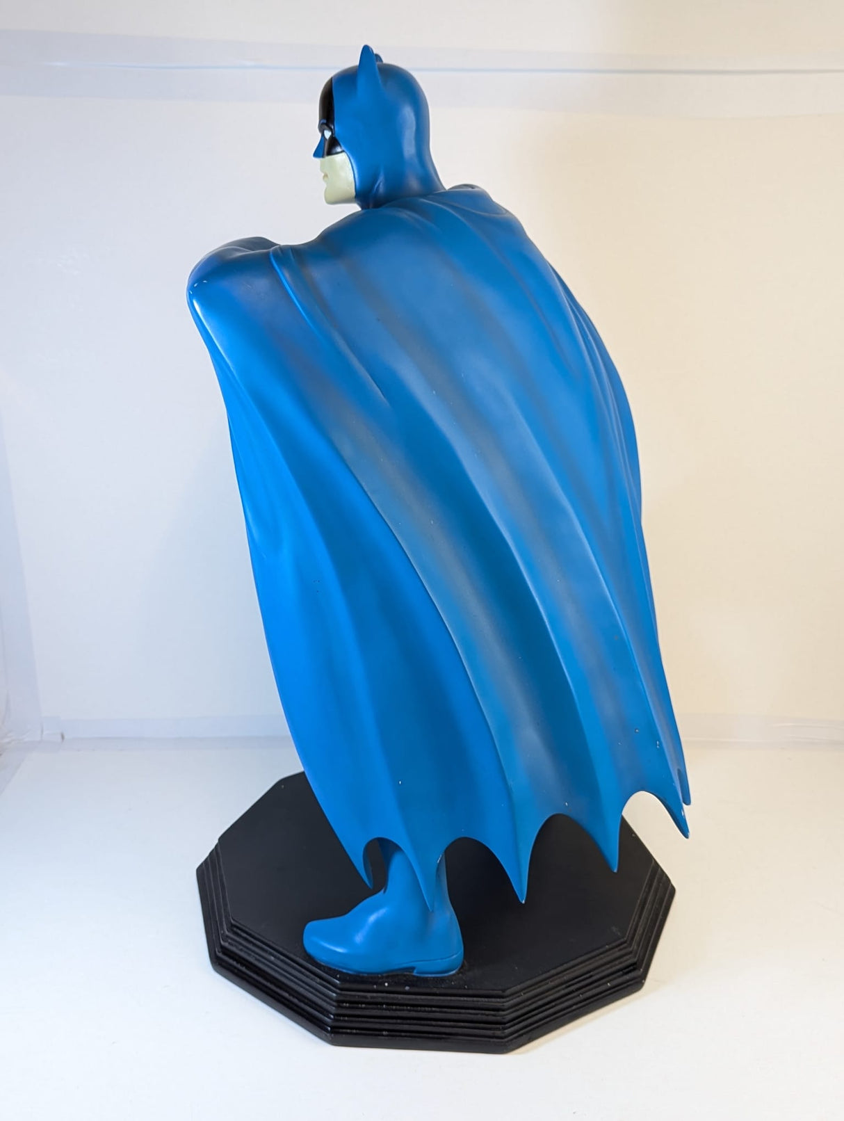 DC Comics Batman 1999 Warner Bros. Studio Store 24" Resin Statue