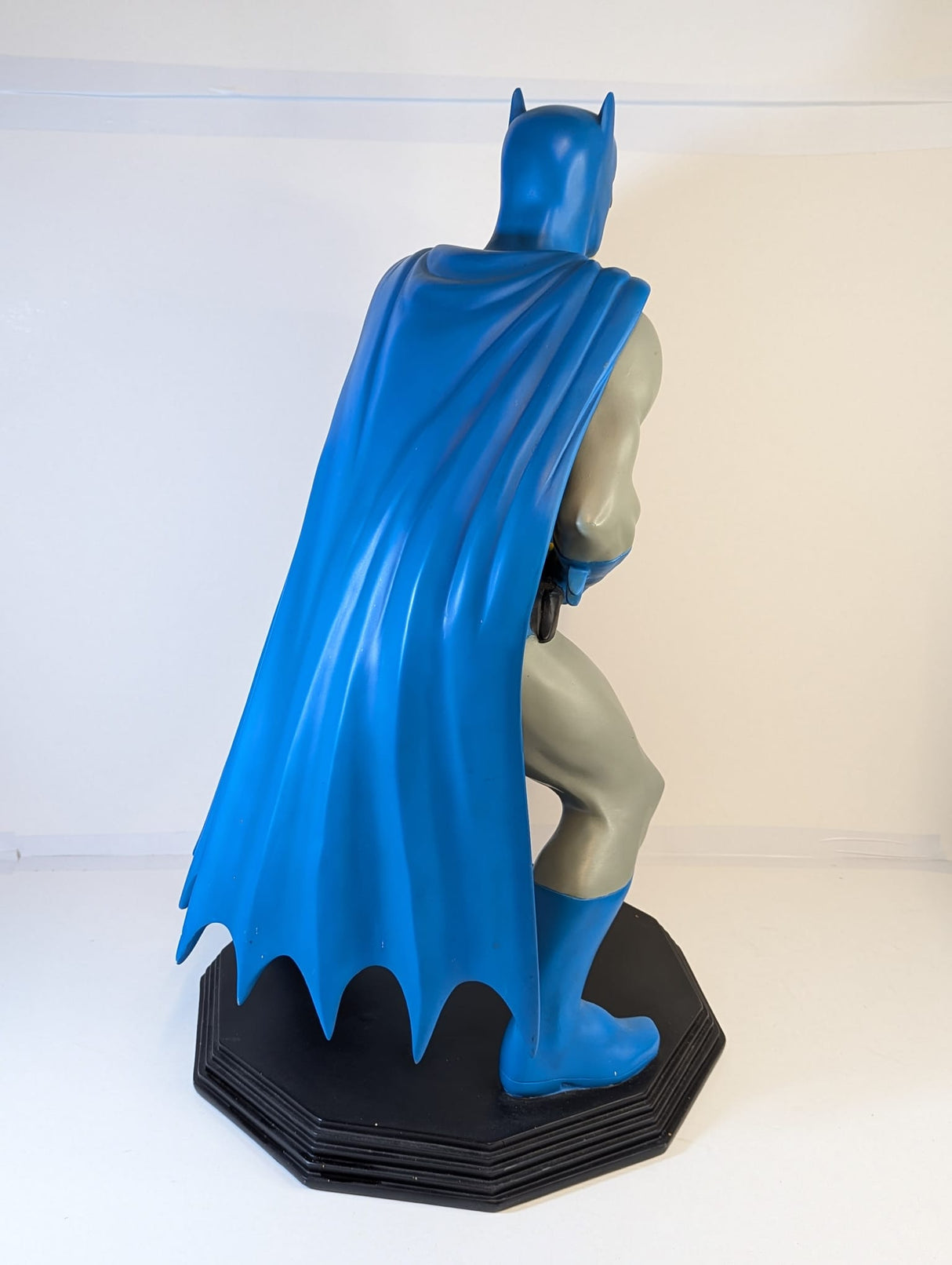 DC Comics Batman 1999 Warner Bros. Studio Store 24" Resin Statue
