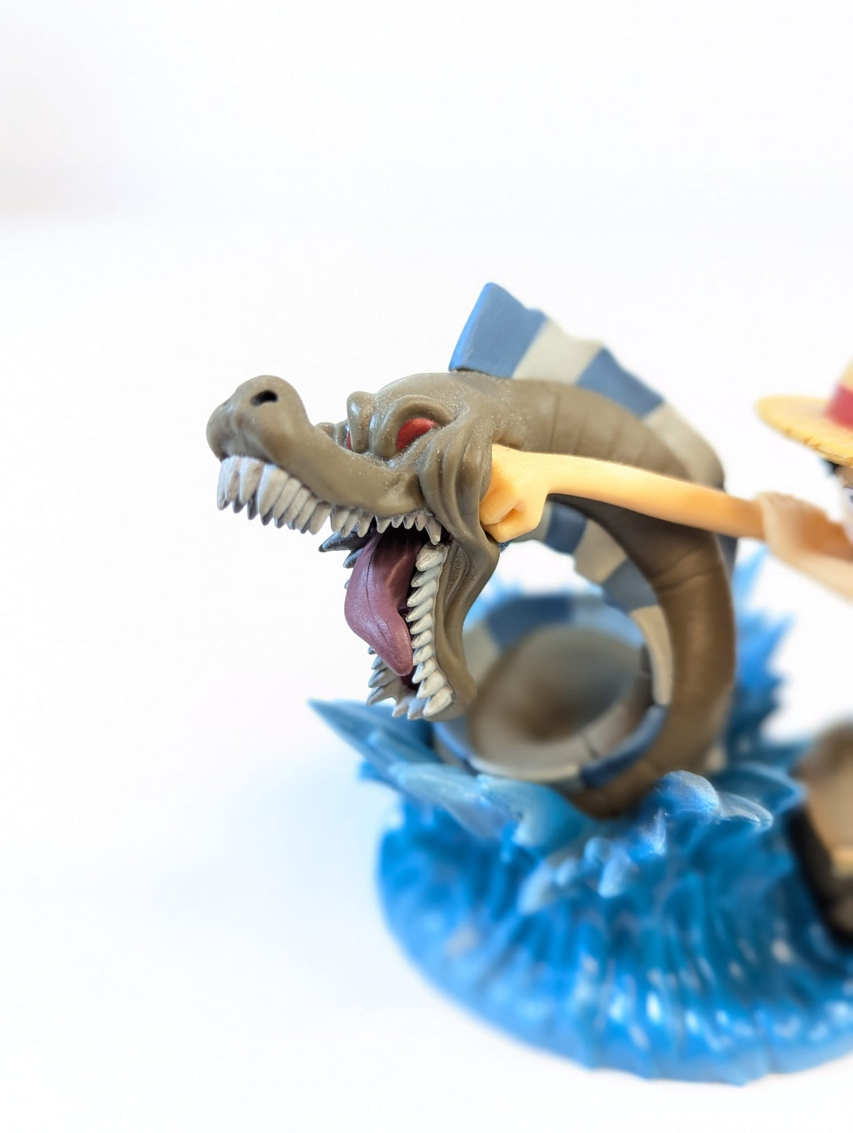 One Piece Log Stories Monkey D. Luffy vs. Local Sea Monster 7cm Banpresto Figure