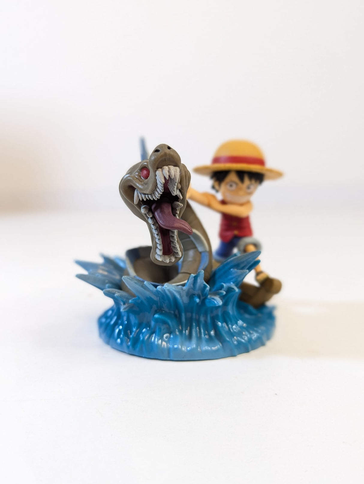 One Piece Log Stories Monkey D. Luffy vs. Local Sea Monster 7cm Banpresto Figure