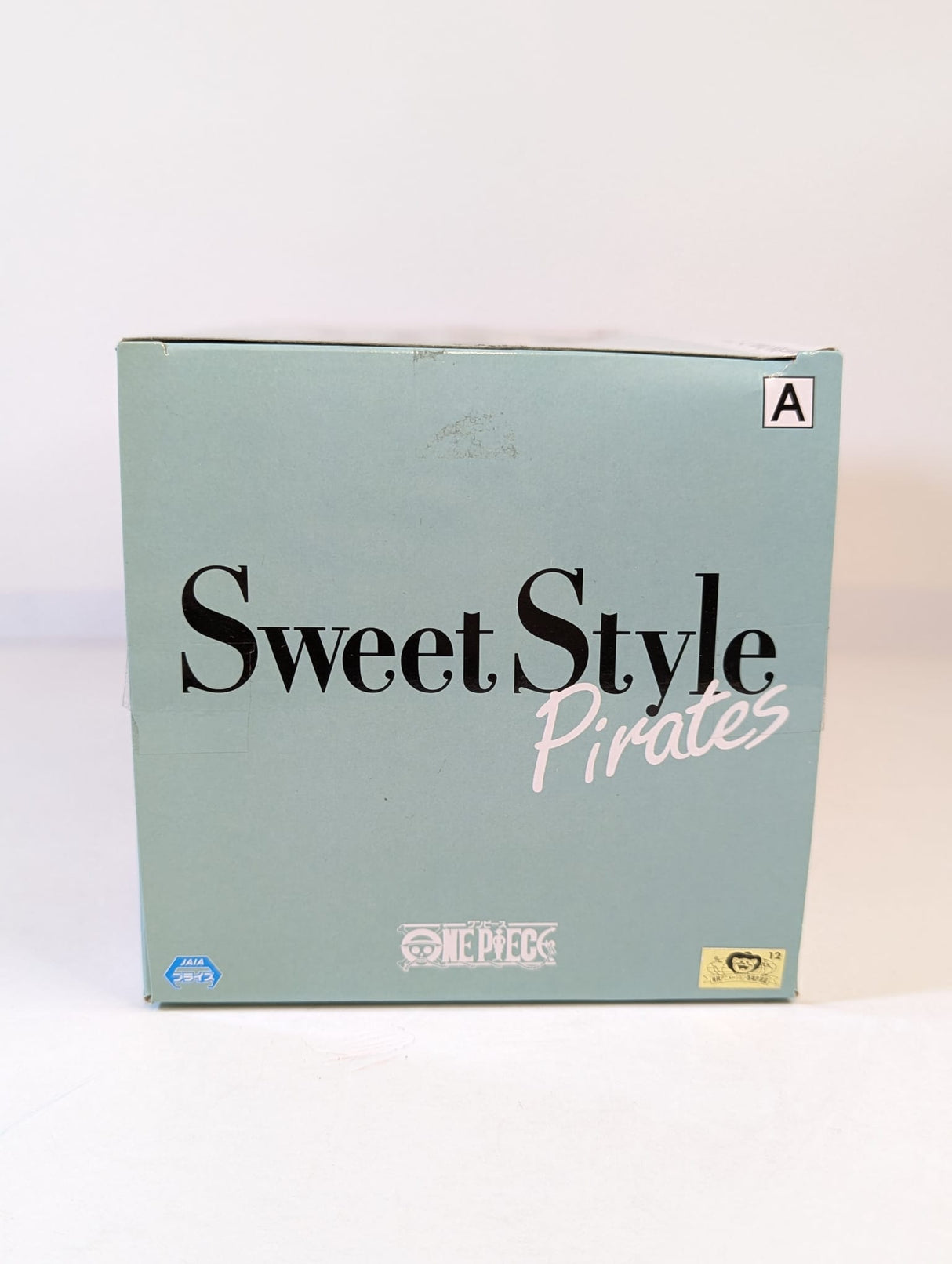 One Piece Nico Robin Sweet Style Pirates 23cm Banpresto Figure