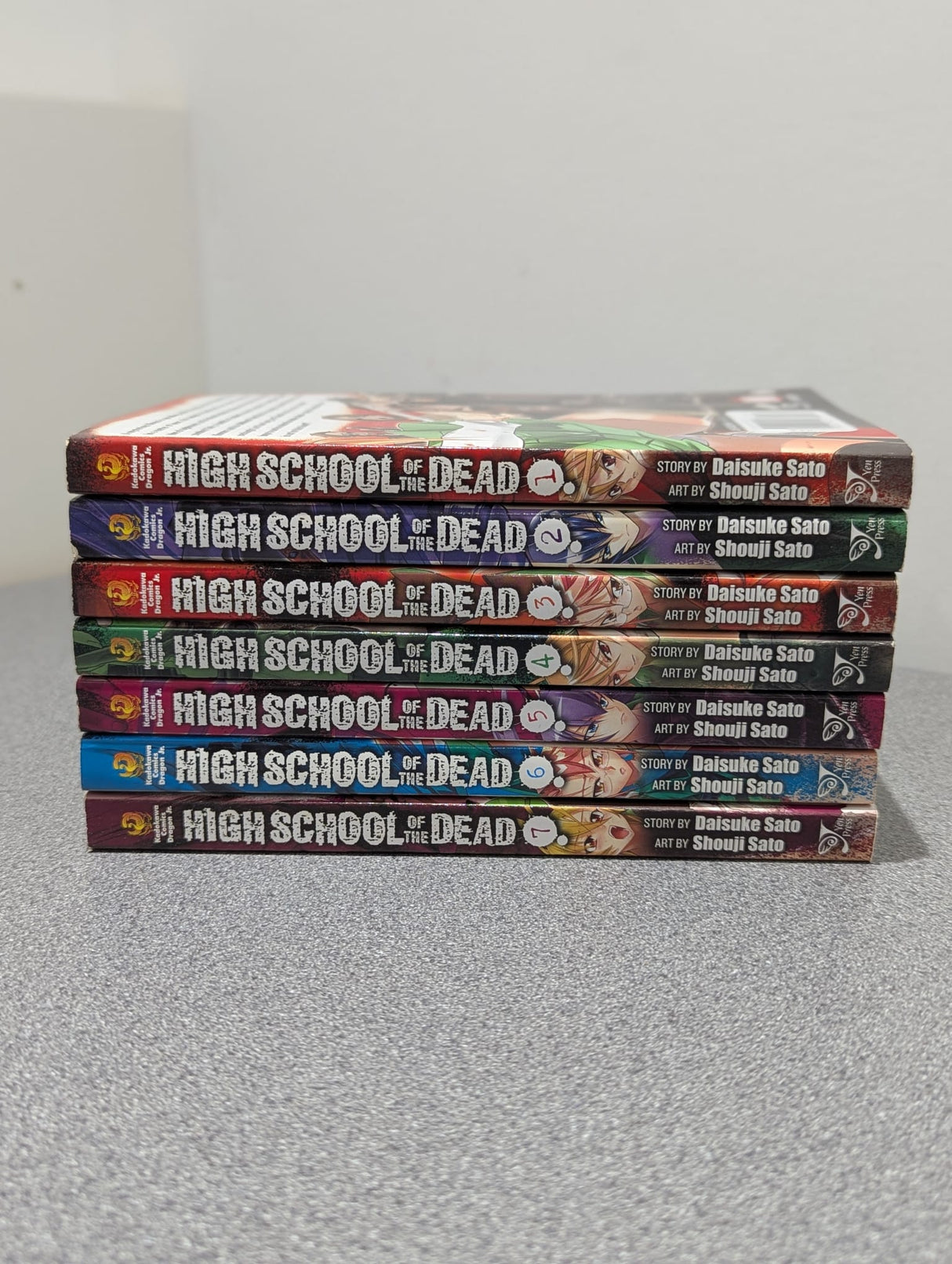 Highschool of the Dead Volumes 1 - 7 Complete Bundle