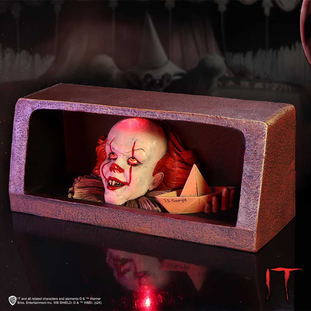 IT Pennywise the Clown Drain Light Up 20cm Sculpture