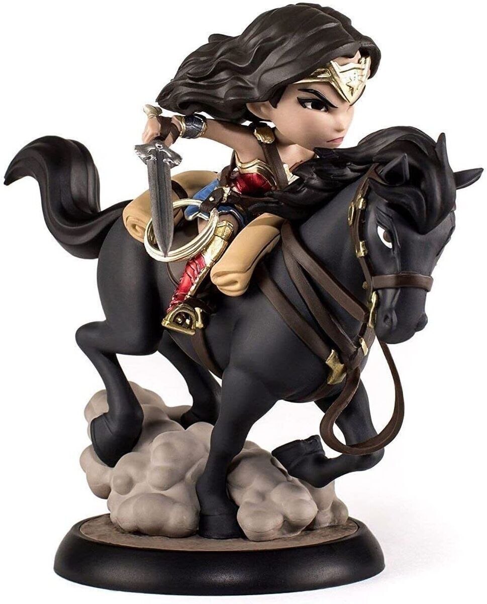 DC Comics Wonder Woman 5 Inch QMX Q-Fig Max Diorama