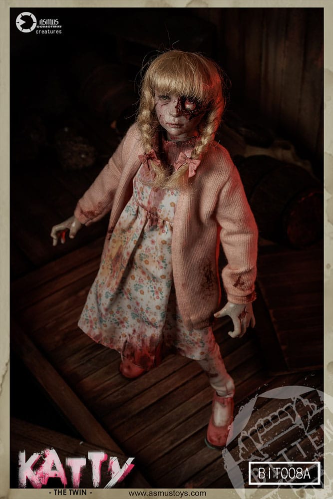 Bitten Katty 21 cm 1/6 Action Figure