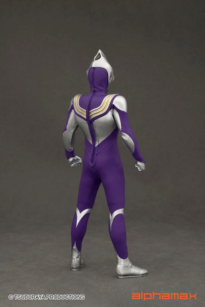Ultraman Light-Up Tiga Sky Type 16 cm Action Figure