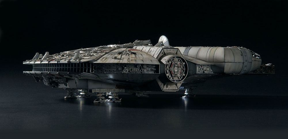 Star Wars Episode IV Millennium Falcon 48cm 1/72 Scale Perfect Grade Plastic Model Kit