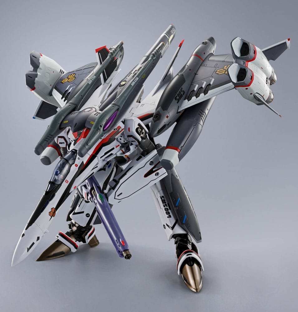 Macross Frontier DX Chogokin Tornado Messiah Valkyrie Alto Saotome Use Revival Ver. 25 cm Action Figure