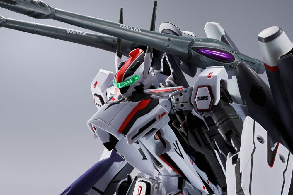Macross Frontier DX Chogokin Tornado Messiah Valkyrie Alto Saotome Use Revival Ver. 25 cm Action Figure