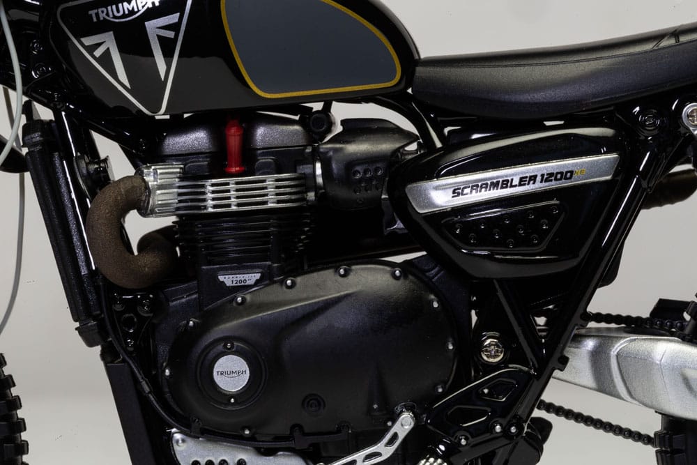James Bond No Time To Die Triumph Scrambler 1200 1/12 Scale Diecast Model