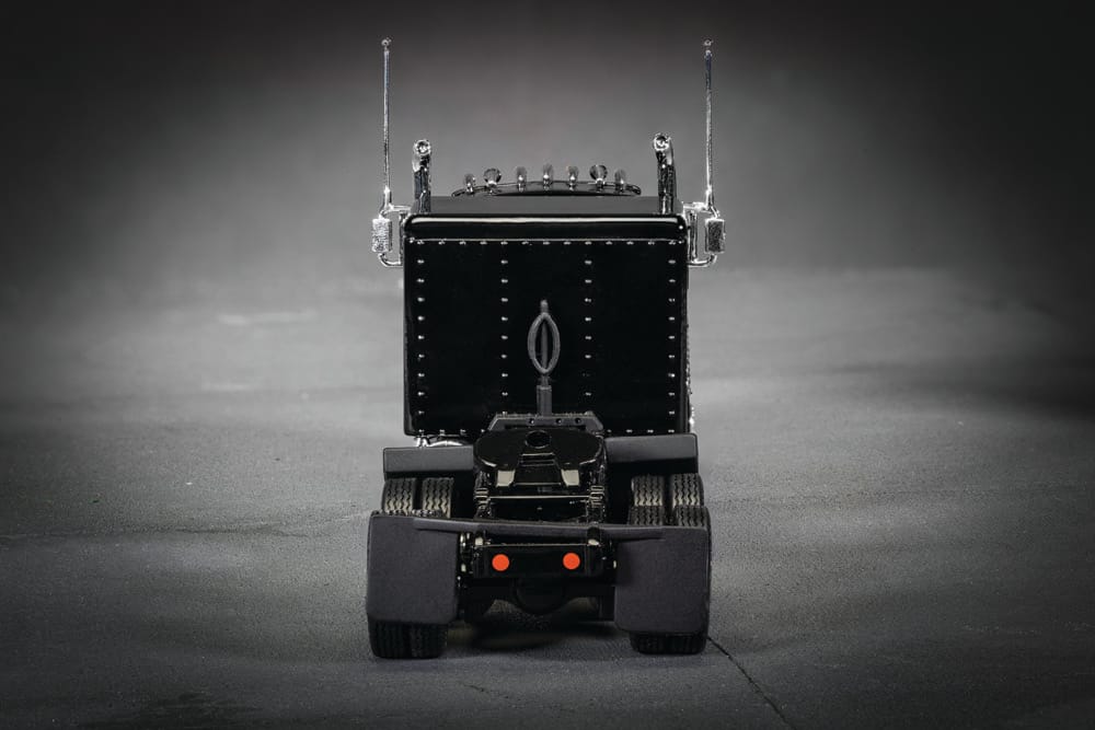 Heavy Metal Trucks Motorhead 1/50 Scale Diecast Model