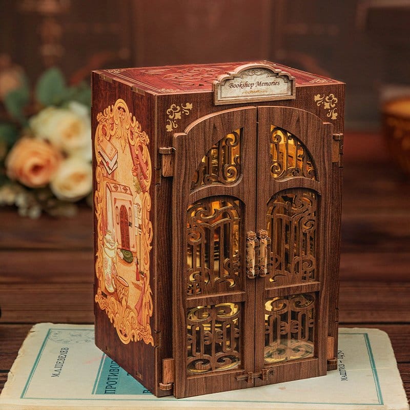 Book Nook Bookshop Memories 17 x 10 cm