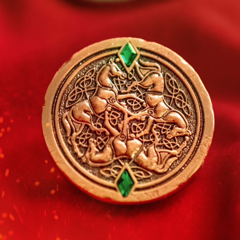 The Elder Scrolls V Skyrim Whiterun Honorary Citizen Chest Kit Gift Box