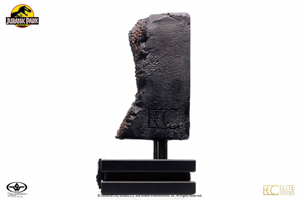 Jurassic Park Screen-Used SWS T-Rex Eye 32 cm Replica