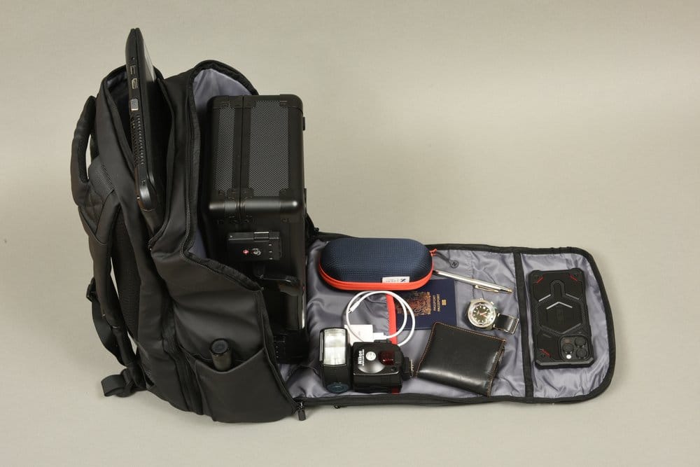 Evoretro Travel Backpack and Mini-Carrying Case Bundle Kit Black