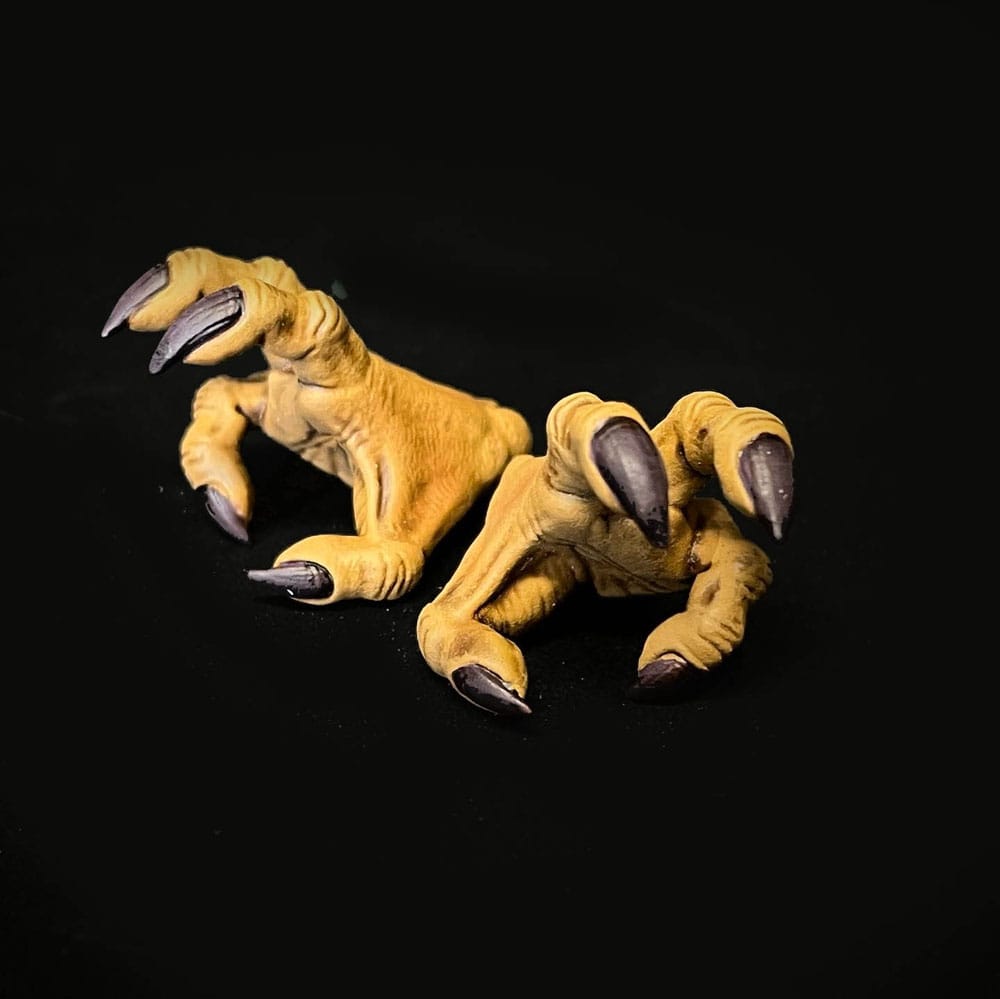 Cosmic Legions: OxKrewe Book One Thraxxon Lowland Scapeback (Deluxe Creature) Action figure