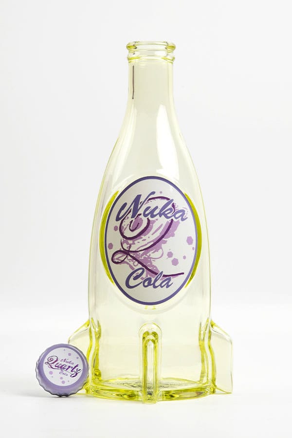 Fallout Nuka-Cola Quartz Glass Bottle & Bottle Caps Replica