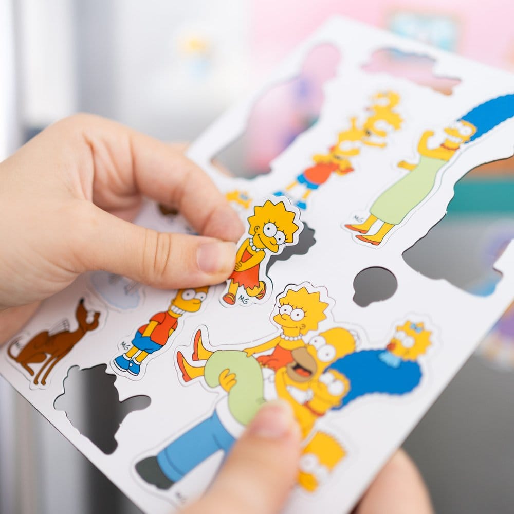 THE SIMPSONS FAMILY SET OF DIE CUT MAGNETS