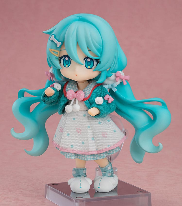 Character Vocal Series 01:Hatsune Miku: Loungewear Outfit Ver. 10 cm Nendoroid Doll Action Figure