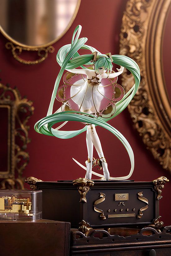 Character Vocal Series 01: Hatsune Miku Symphony 5th Anniversary Version 25cm PVC Statue