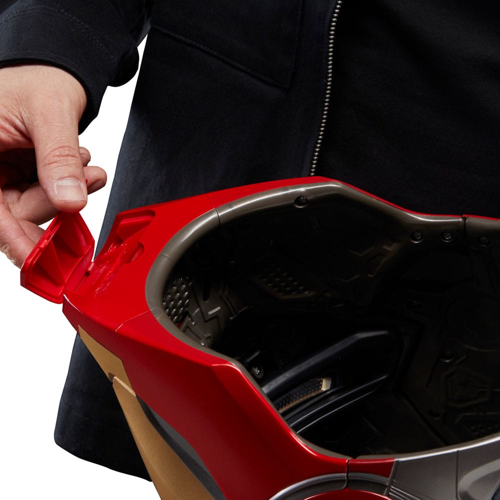 Marvel Legends Avengers Endgame Series Iron Man Mark LXXXV Electronic Helmet