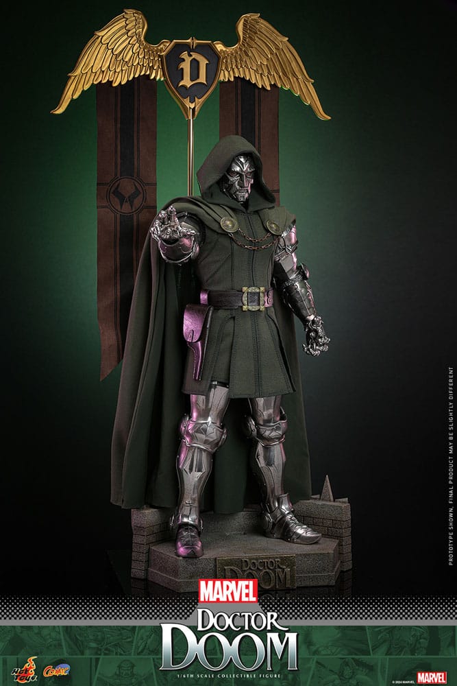 Marvel Comic Doctor Doom 33 cm 1/6 Masterpiece Hot Toy Action Figure