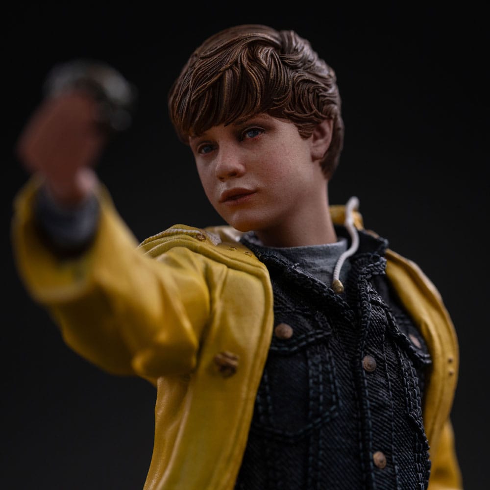 The Goonies Art Scale Statue 1/10 Mikey Walsh (40th anniversary) 21 cm