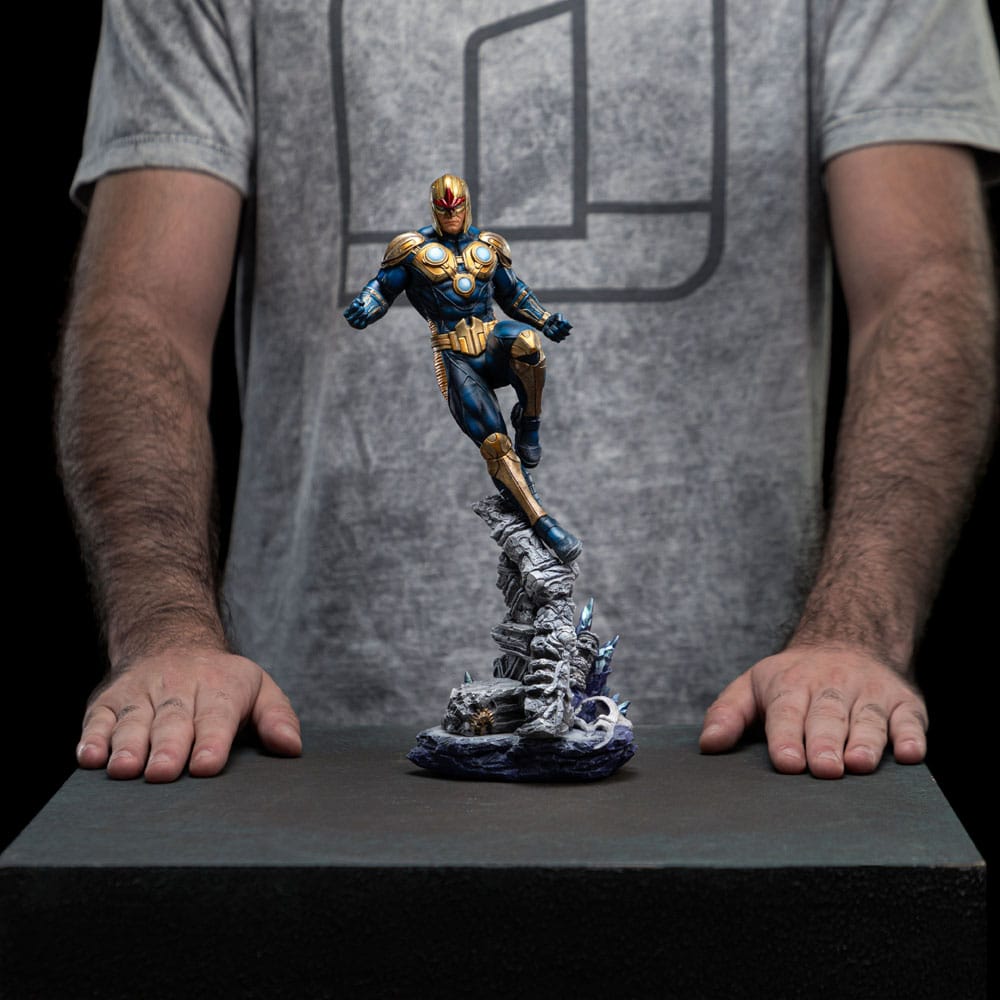 Marvel Nova 32 cm 1/10 Art Scale Deluxe Statue