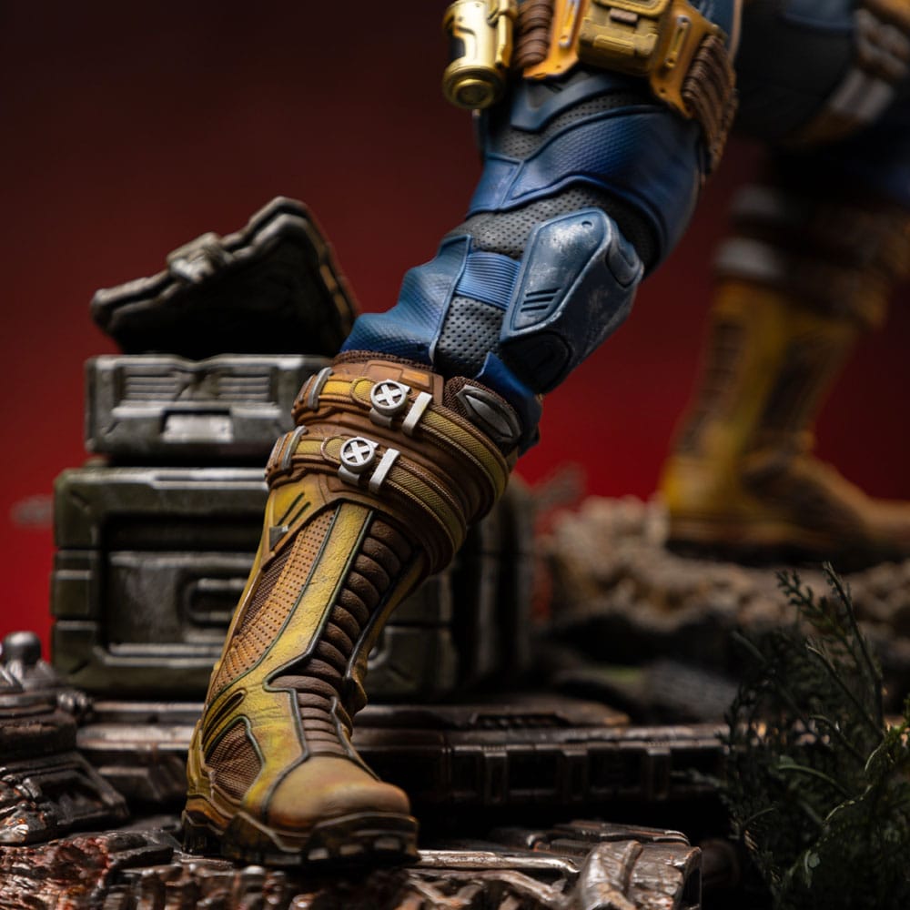 Marvel Cyclops 56 cm 1/4 Legacy Replica Statue