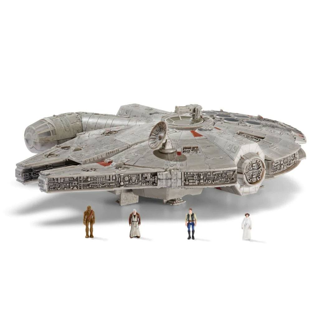 Star Wars Millennium Falcon Micro Galaxy Squadron Feature Vehicle with Figures 22 cm