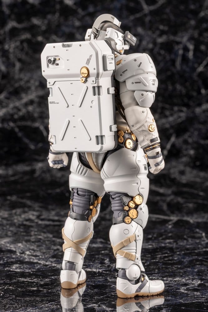 Kojima Productions Plastic Model Kit Ludens 19 cm