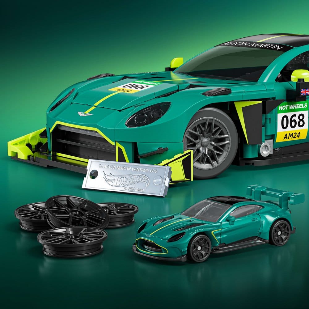 Hot Wheels Elite Mattel Brick Shop Building Set 1/16 '24 Aston Martin Vantage GT3