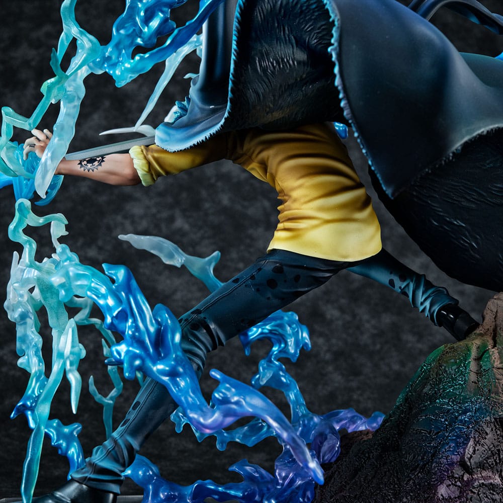 One Piece Portrait Of Pirates WA-MAXIMUM PVC Statue Trafalgar Law The Surgeon of Death Awaken Ver. 27 cm