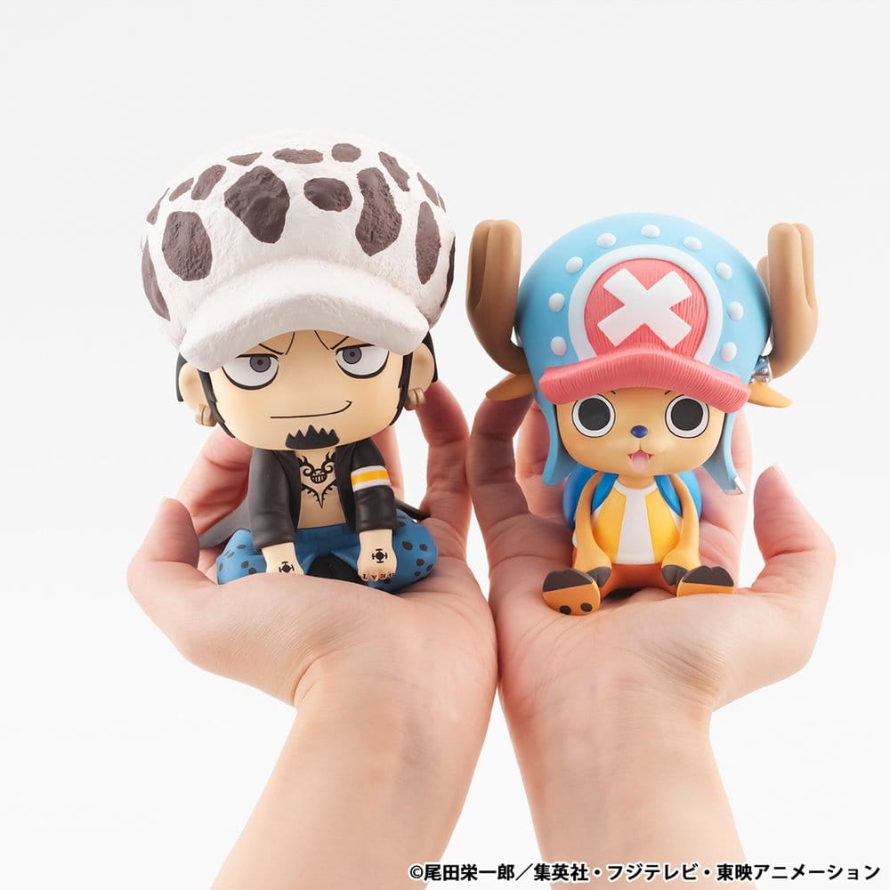 One Piece Look Up PVC Statue Trafalgar Law 11 cm